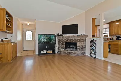 6545 Meadowlark Lane E, Watauga, TX 76148 - Photo 6