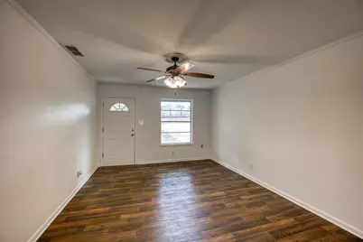 130 Hillcrest Drive, Palestine, TX 75801 - Photo 6