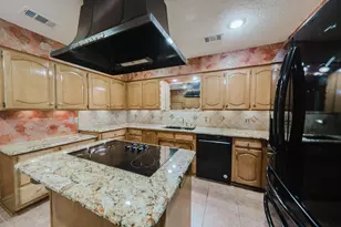 7500 Teakwood Ct, Fort Worth, TX 76112 - Photo 6