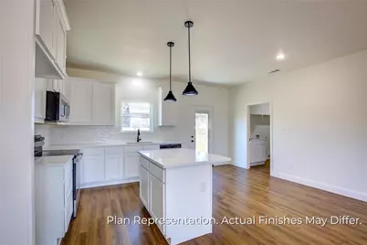 205 E Laura Avenue, Quinlan, TX 75474 - Photo 6