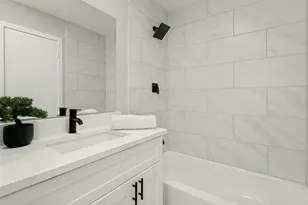 240 Collins Dr, Burleson, TX 76028 - Photo 22