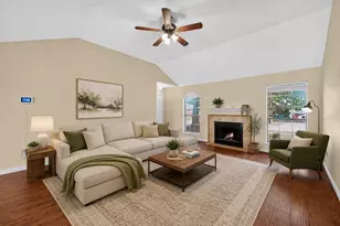724 Lemons St, Cedar Hill, TX 75104 - Photo 2