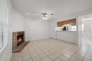 929 W Hickory St, Denton, TX 76201 - Photo 8