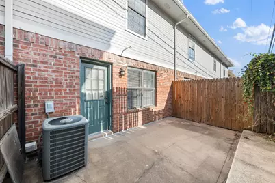 929 W Hickory Street #A2, Denton, TX 76201 - Photo 22