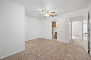 929 W Hickory St, Denton, TX 76201 - Photo 18