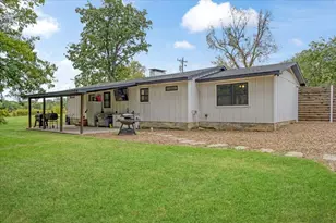37 Oxford Dr, Gordonville, TX 76245 - Photo 8