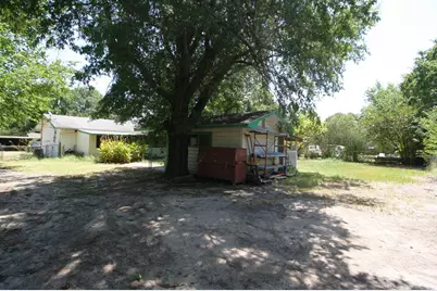 306 S Austin Street, Wolfe City, TX 75496 - Photo 24
