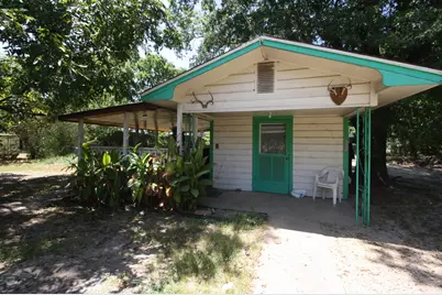 306 S Austin Street, Wolfe City, TX 75496 - Photo 20