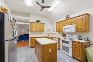 923 Newport Dr, Mesquite, TX 75149 - Photo 8
