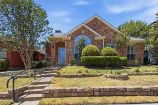 923 Newport Dr, Mesquite, TX 75149 - Photo 1
