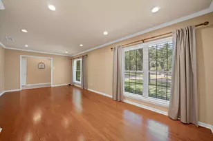 451 Cooks Ln, Fort Worth, TX 76120 - Photo 8