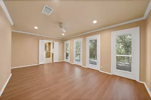 451 Cooks Ln, Fort Worth, TX 76120 - Photo 28