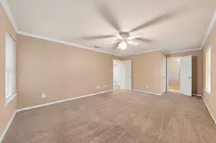 451 Cooks Ln, Fort Worth, TX 76120 - Photo 20