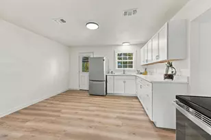 2605 Howard Rd, Waxahachie, TX 75165 - Photo 8