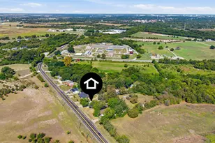 2605 Howard Rd, Waxahachie, TX 75165 - Photo 16