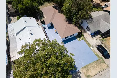 809 W Broadus Avenue, Fort Worth, TX 76115 - Photo 32