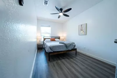 809 W Broadus Avenue, Fort Worth, TX 76115 - Photo 12