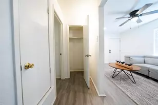 809 W Broadus Ave, Fort Worth, TX 76115 - Photo 26