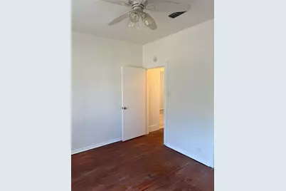 1217 W Walker Street, Denison, TX 75020 - Photo 8