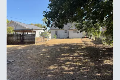 1217 W Walker Street, Denison, TX 75020 - Photo 18