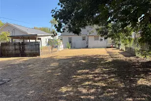 1217 W Walker St, Denison, TX 75020 - Photo 18