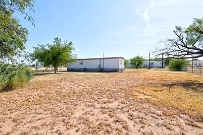 146 South Street, Tye, TX 79563 - Photo 18