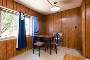 146 South St, Tye, TX 79563 - Photo 10