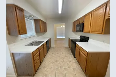 5800 Stone Meadow Lane, Fort Worth, TX 76179 - Photo 8