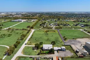 10594 Sam Reynolds Rd, Justin, TX 76247 - Photo 36