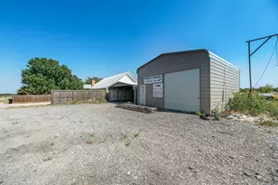 10594 Sam Reynolds Rd, Justin, TX 76247 - Photo 32