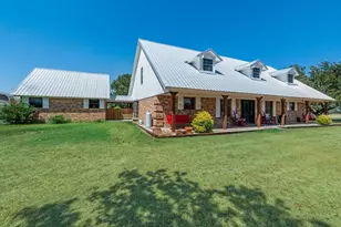 10594 Sam Reynolds Rd, Justin, TX 76247 - Photo 2
