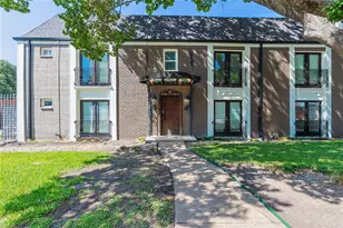 10111 Regal Park Ln, Dallas, TX 75230 - Photo 2
