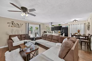7131 Nutmeg Ln, Dallas, TX 75249 - Photo 6