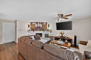 7131 Nutmeg Ln, Dallas, TX 75249 - Photo 8