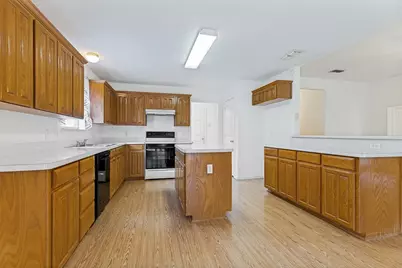 8104 Berkshire Drive, Fort Worth, TX 76137 - Photo 10