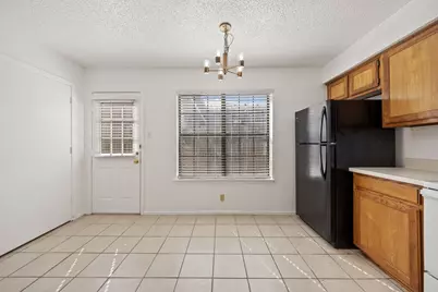 929 W Hickory Street #A5, Denton, TX 76201 - Photo 12
