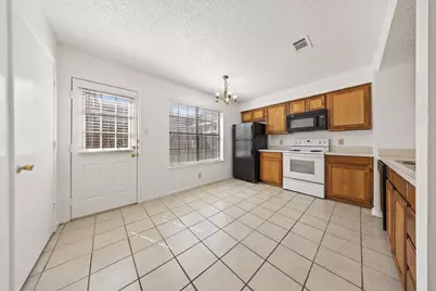 929 W Hickory Street #A5, Denton, TX 76201 - Photo 8