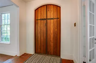 514 S Ravinia Dr, Dallas, TX 75211 - Photo 10