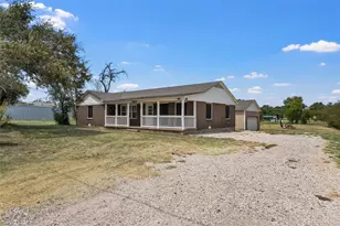 296 Ish St, China Spring, TX 76633 - Photo 2