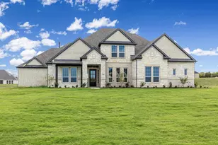 147 Hollingsworth Ln, Glenn Heights, TX 75154 - Photo 1
