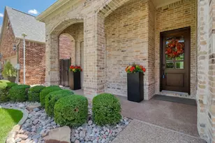 45 Secluded Pond Dr, Frisco, TX 75034 - Photo 4