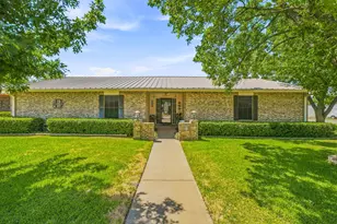 1420 Green St, Graham, TX 76450 - Photo 1