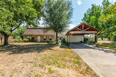 719 S Houston Street, Edgewood, TX 75117 - Photo 1
