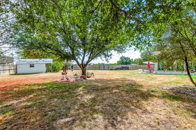 719 S Houston Street, Edgewood, TX 75117 - Photo 32