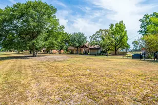 719 S Houston St, Edgewood, TX 75117 - Photo 34