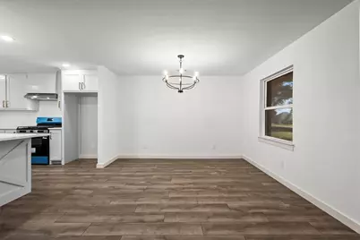 909 Robertson Road, Grand Prairie, TX 75050 - Photo 6
