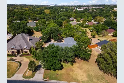 909 Robertson Road, Grand Prairie, TX 75050 - Photo 34