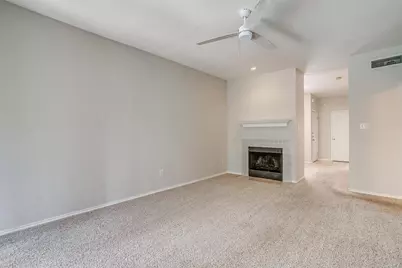 3212 Donnelly Circle #502, Fort Worth, TX 76107 - Photo 12