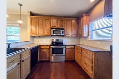 5107 Chesterfield Place, Arlington, TX 76017 - Photo 2