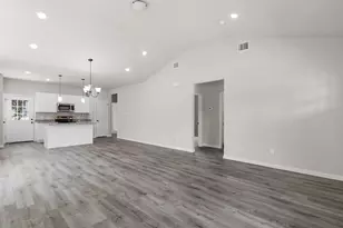 403 N Hansbarger St, Everman, TX 76140 - Photo 6